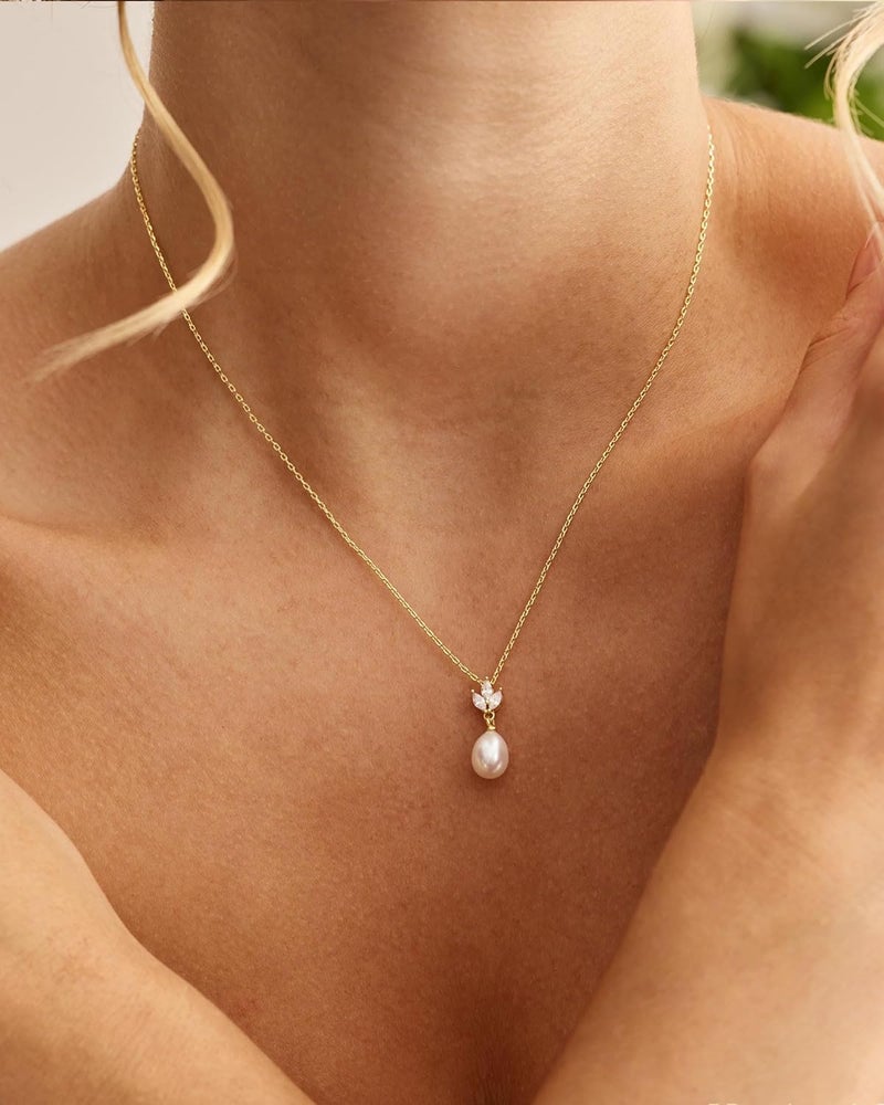 VRIUA Pearl Necklaces for Women - 14k Gold Plated Dainty Pearl Necklace with CZ Diamond Minimalist Wedding Bridal Jewelry Gift for Her - Image 3